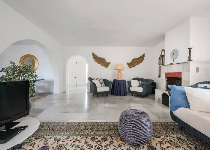Mimosa Villa